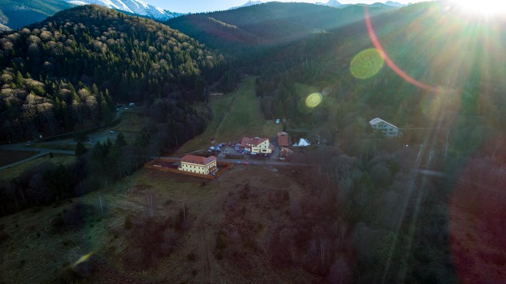 Pensiunea Casa Zmeilor Dragus Экстерьер фото